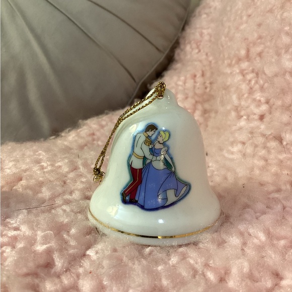 Vintage Disney Grolier Collectibles Christmas Bell Ornaments-Set of 4 - Picture 6 of 10